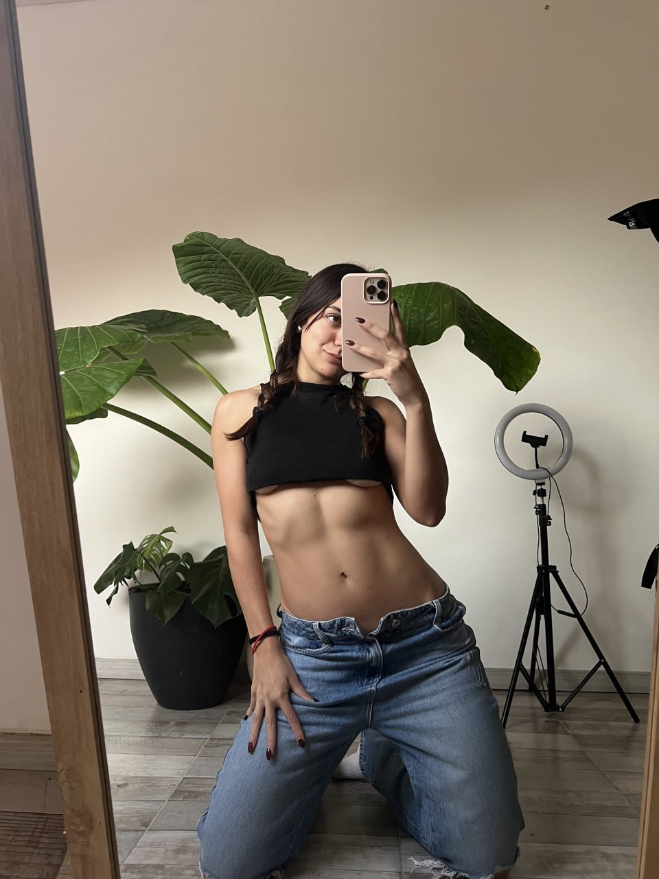 Athletic brunette gym-style creator photo