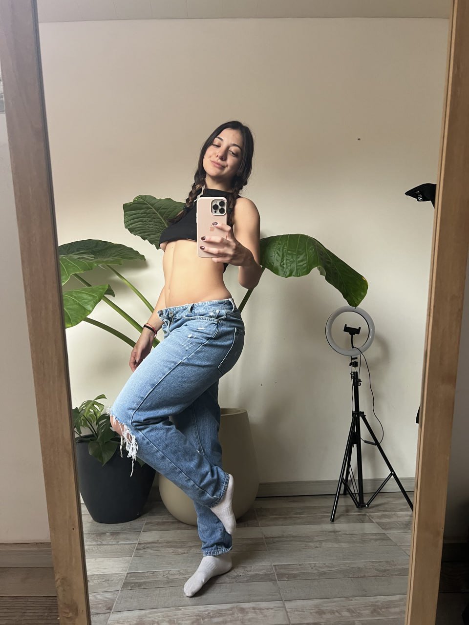 Athletic brunette gym-style creator photo