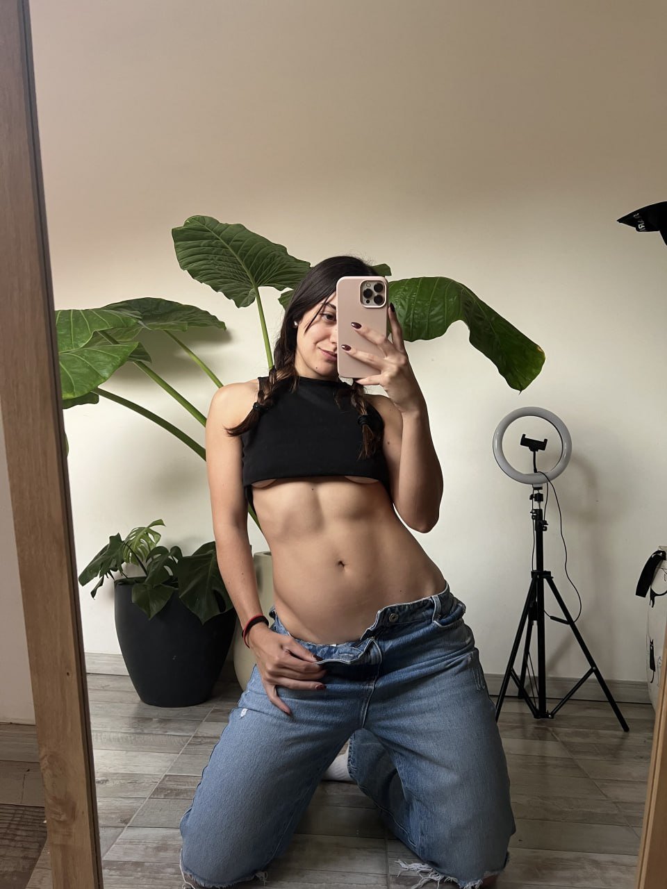 Athletic brunette gym-style creator photo