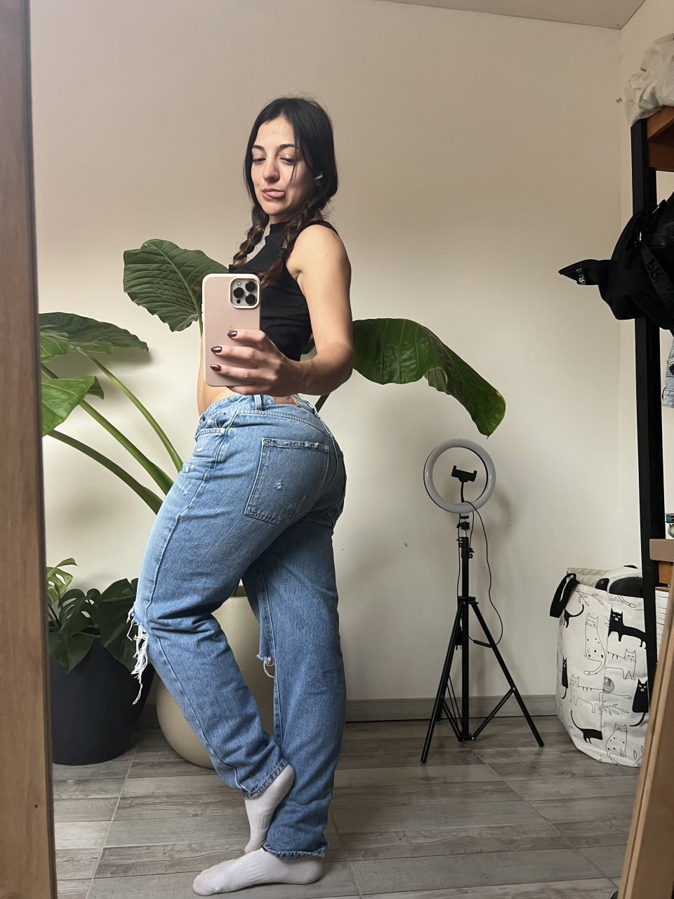 Athletic brunette gym-style creator photo